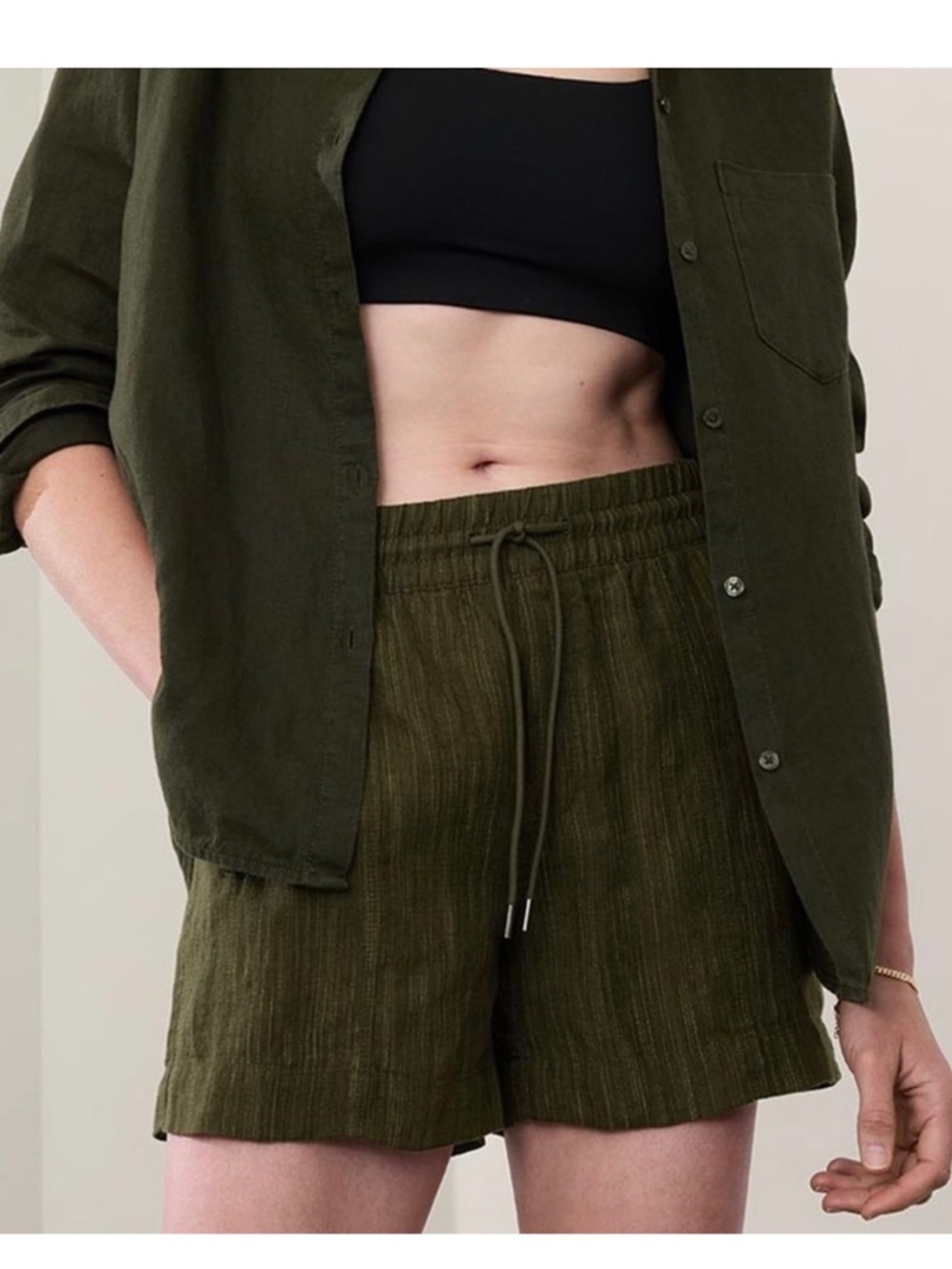 Athleta Retreat Mid Rise Linen Short Olive Green